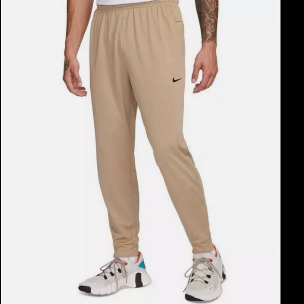 Nike totality dri-fit athletic pants nwt